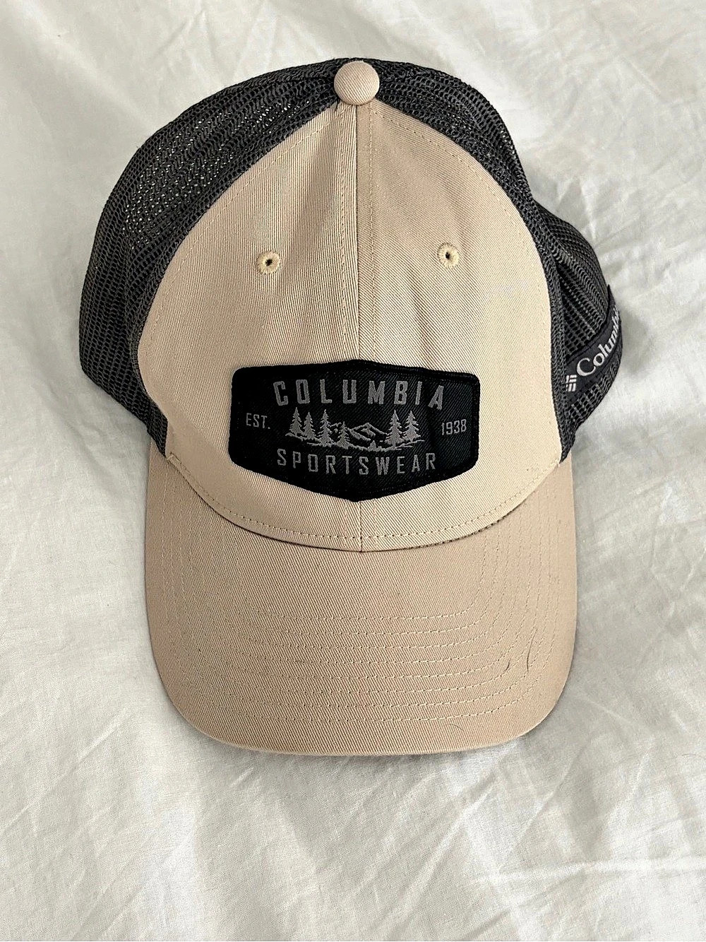 Columbia Sportswear Est. 1938 Patch Mesh Snapback Hat Tan & Black